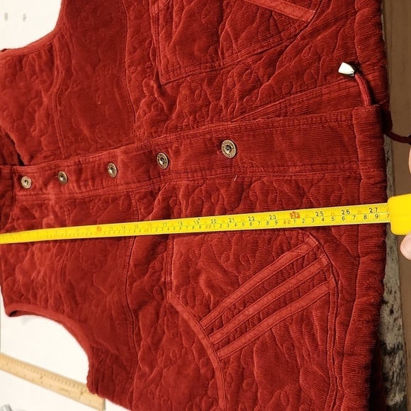 Mine Brand Vest Womens Size L TO XL Quilted Corduroy Maroon Red Padded - Picture 11 of 11